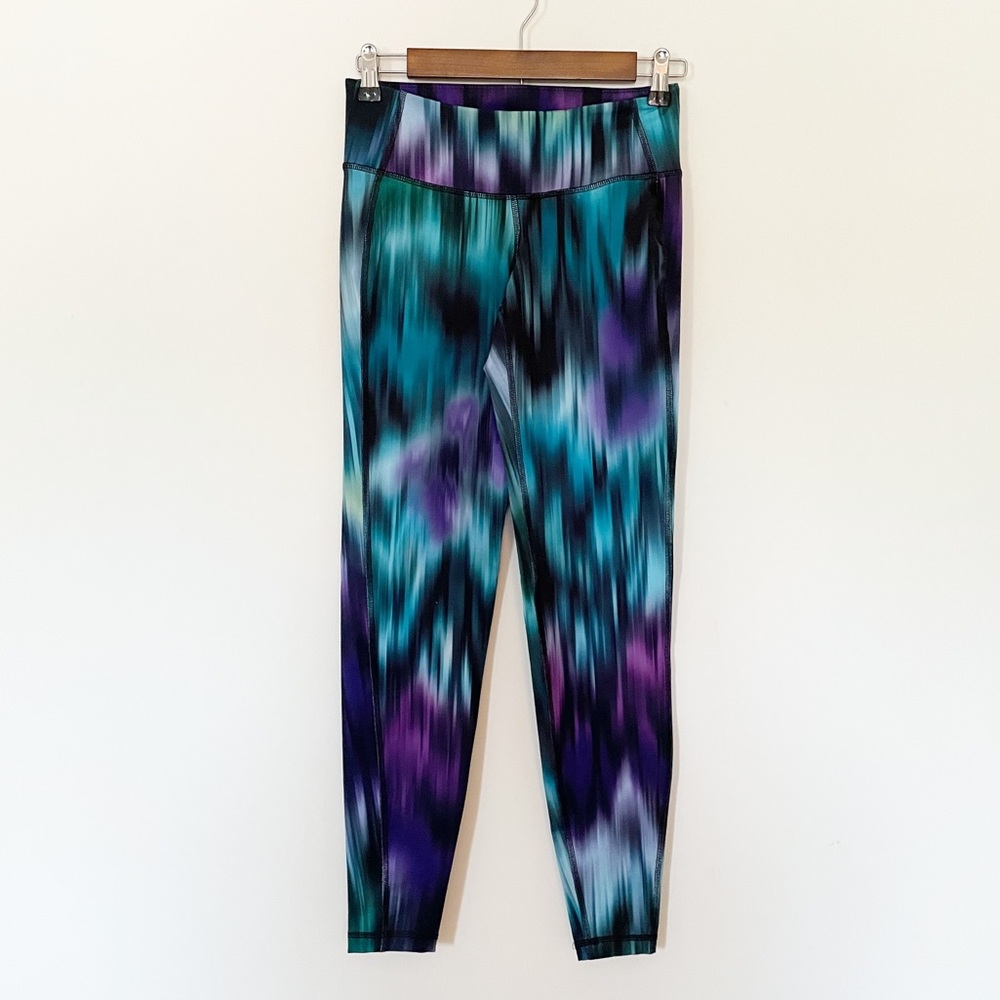 Old Navy • Water Color Active Leggings